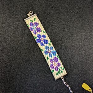 Beaded flower bracelet